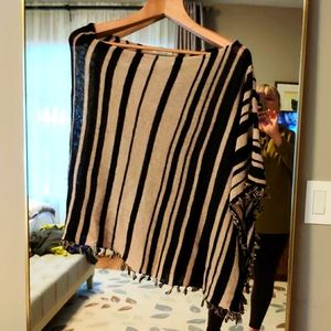 Poncho sweater